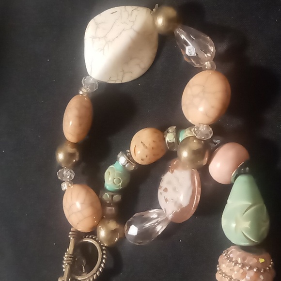 Expandable beaded bracelet & toggle clasp faux stone glass beads - Picture 7 of 8